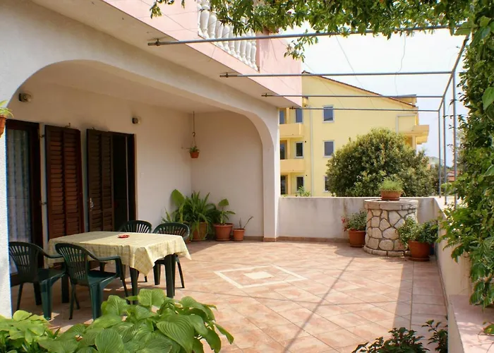 Mandre 523b Apartament
